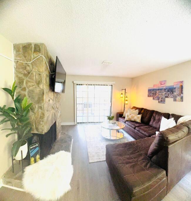 Cozy With Bbq -5 Min Braves Appartement Atlanta