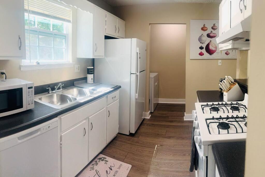Cozy With Bbq -5 Min Braves Appartement Atlanta